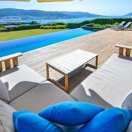 فيلة Gumbet Sleeps 8 Pool Air Con Wifi *