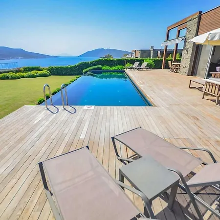 Gumbet Sleeps 8 Pool Air Con Wifi * بودروم