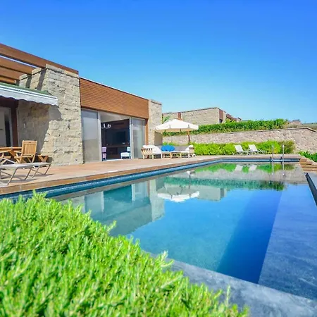 Gumbet Sleeps 8 Pool Air Con Wifi فيلة